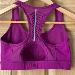 Lululemon Athletica | Sports Bra (Back Det…